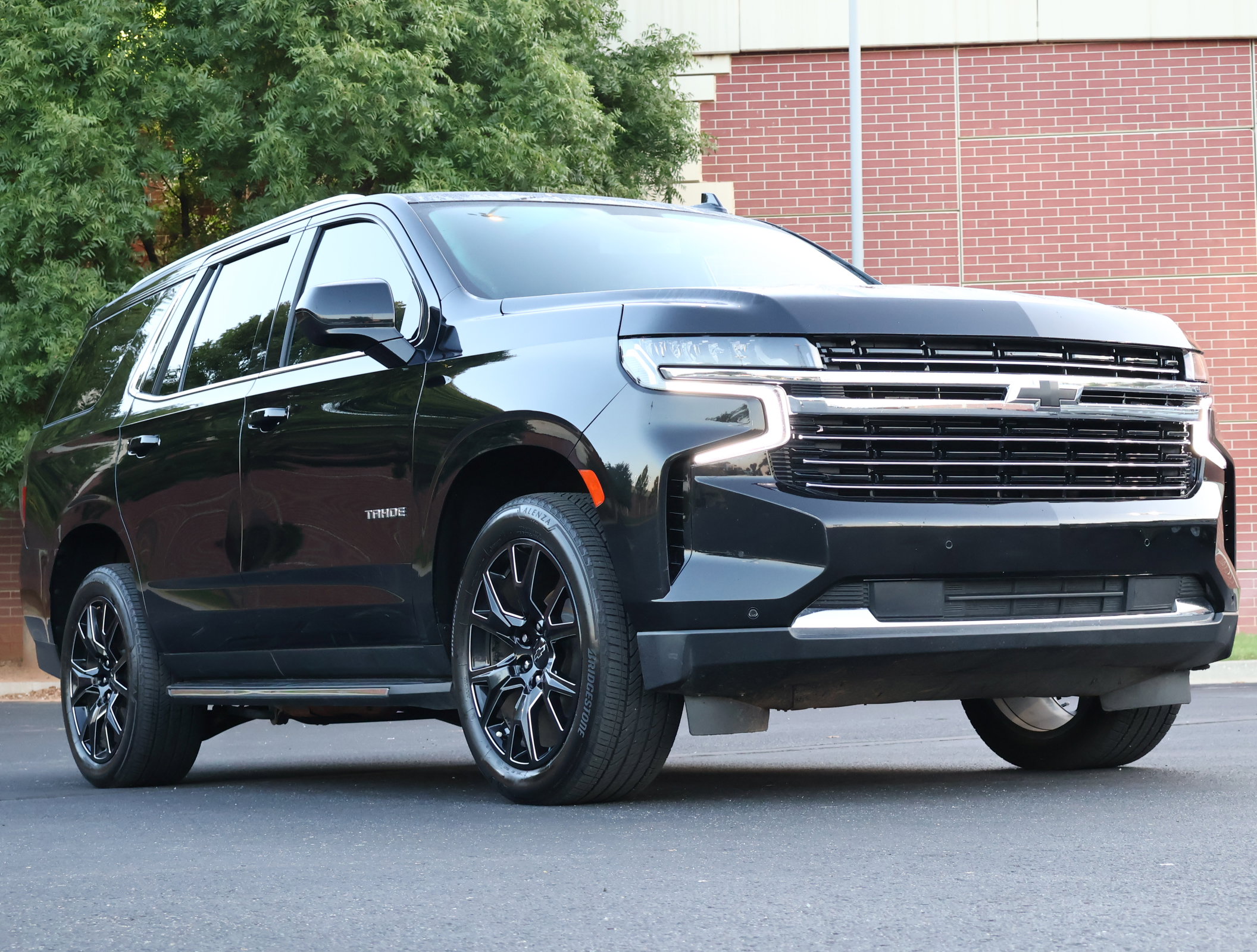 2023 Chevrolet Tahoe LT's photo