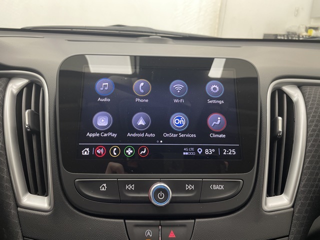 2025 Chevrolet Malibu 1LT photo 3