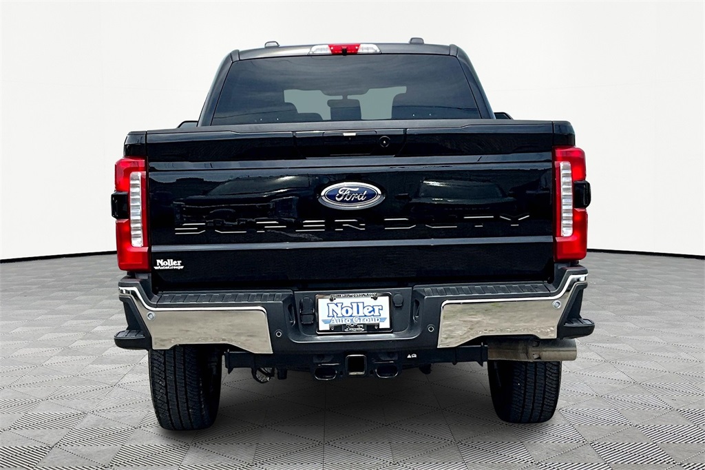 2025 Ford F-250 Lariat photo 4