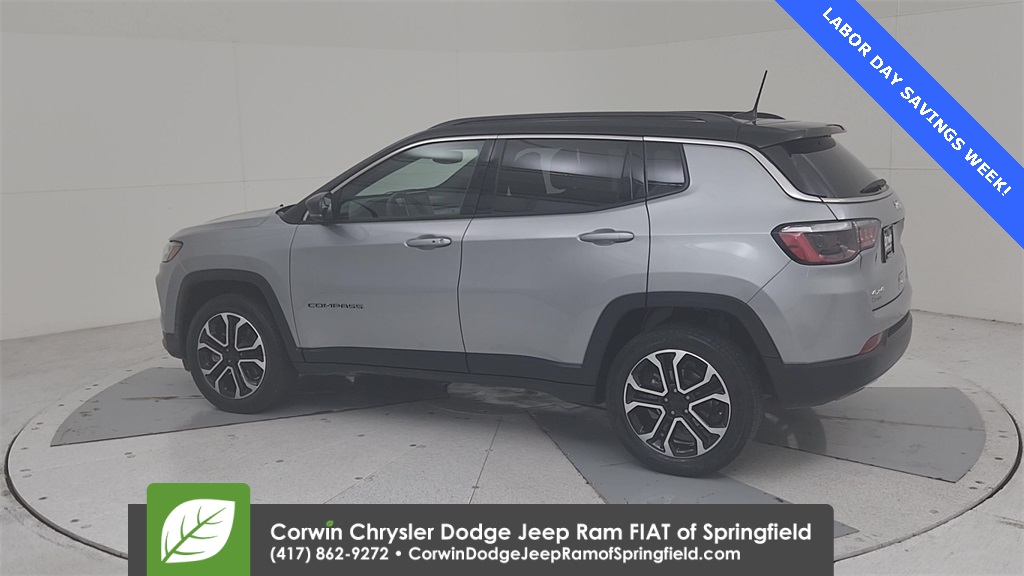 2023 Jeep Compass Limited photo 3