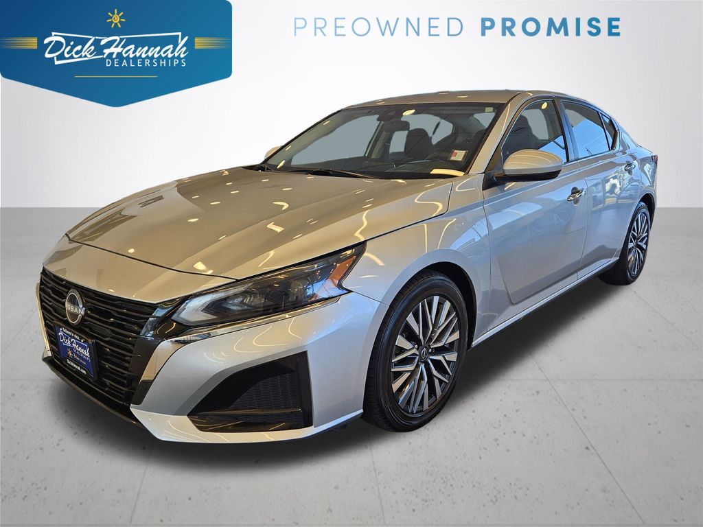 2023 Nissan Altima SV