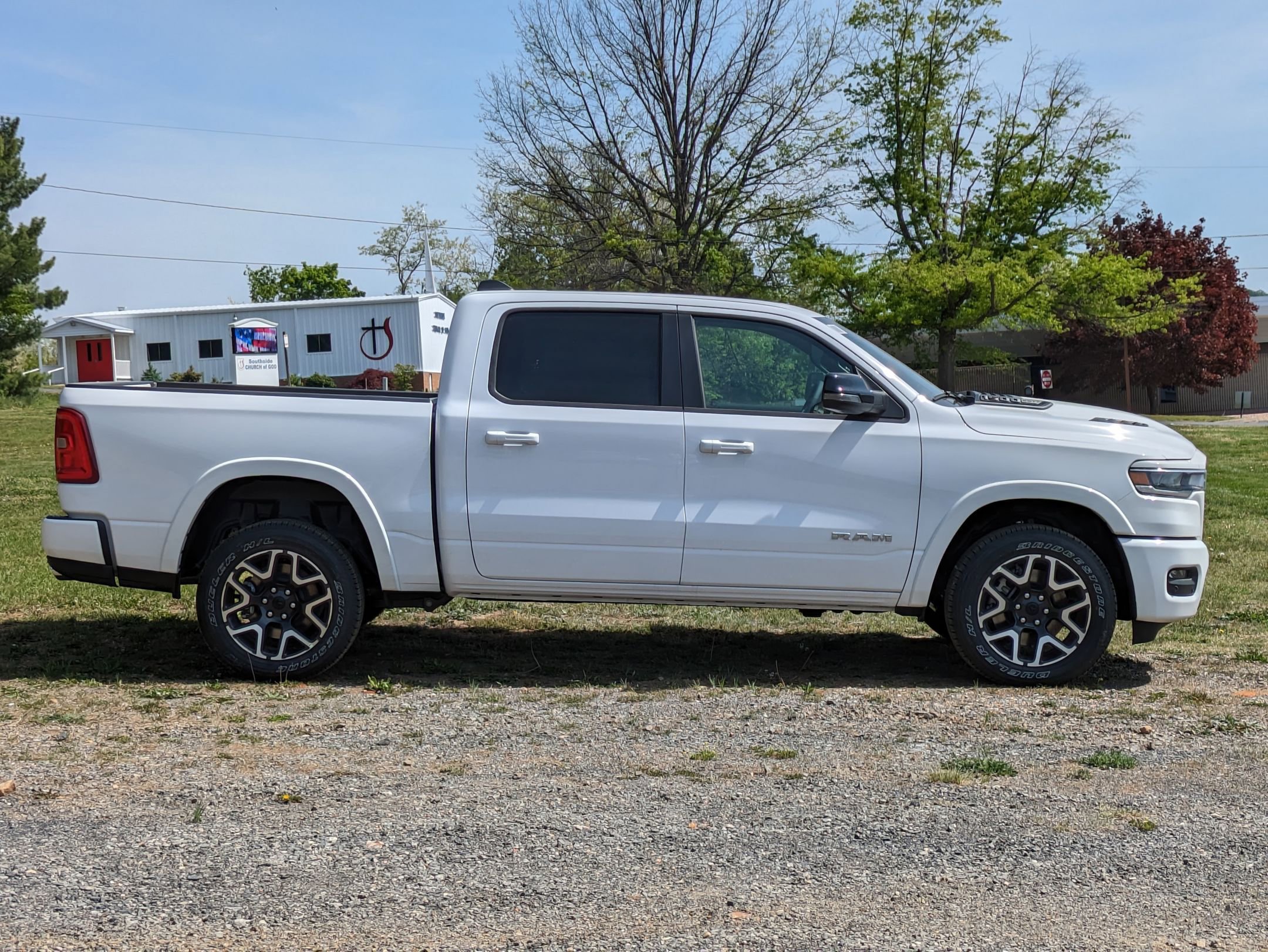 2025 Ram 1500 Laramie photo 4