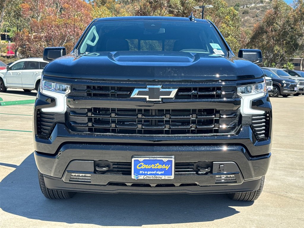 2025 Chevrolet Silverado 1500 RST photo 4