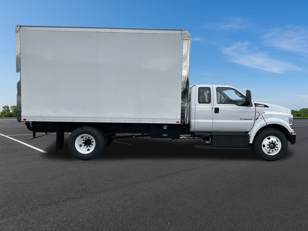 2026 Ford F-650 photo 6