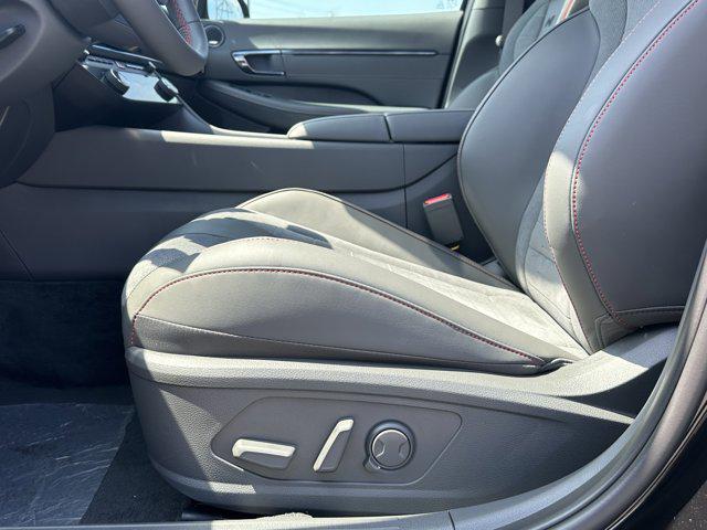 2025 Hyundai Sonata N Line photo 9