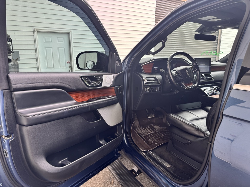 2019 Lincoln Navigator Reserve photo 4