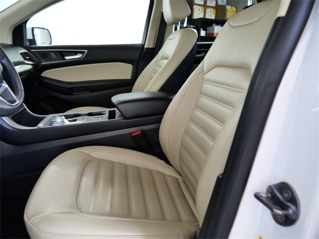 2024 Ford Edge SEL photo 16