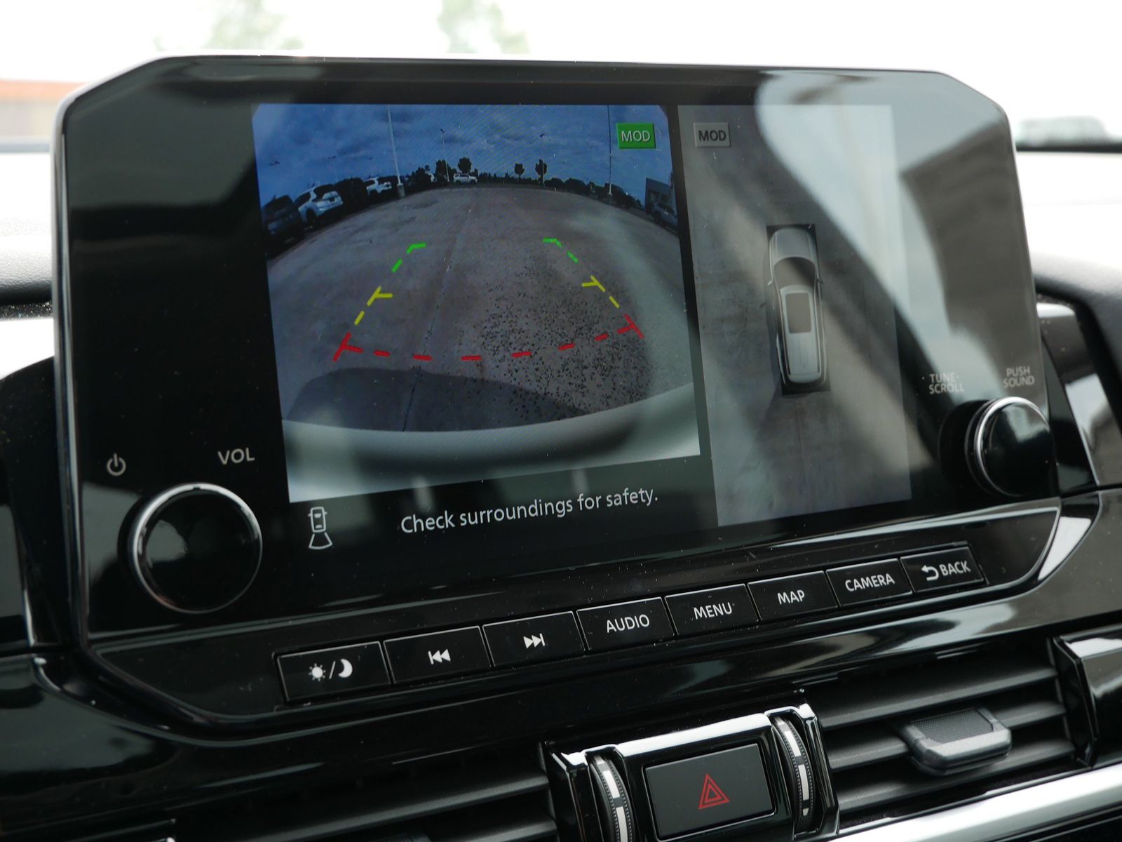 2025 Nissan Pathfinder SL photo 20
