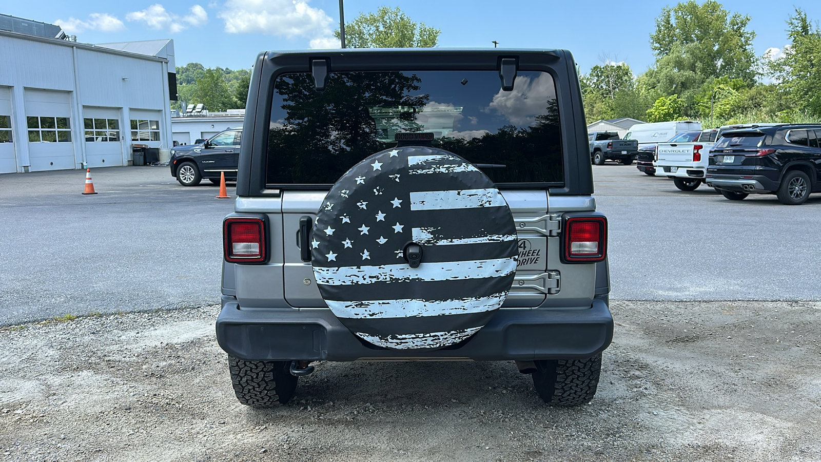 2020 Jeep Wrangler Unlimited Willys photo 5