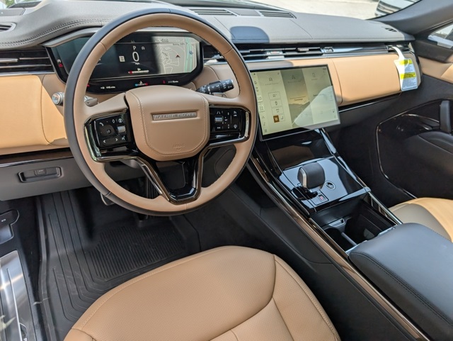 2025 Land Rover Range Rover Sport SE photo 3