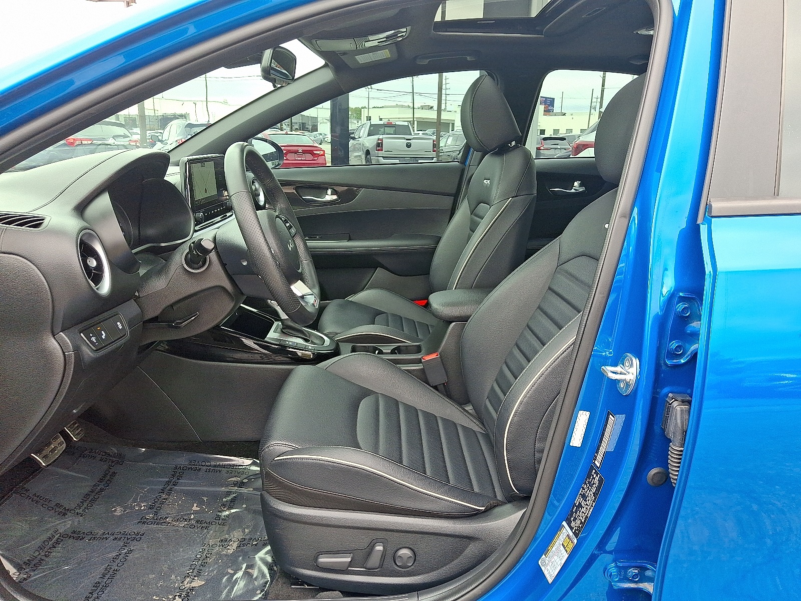 2023 Kia Forte GT-Line photo 14