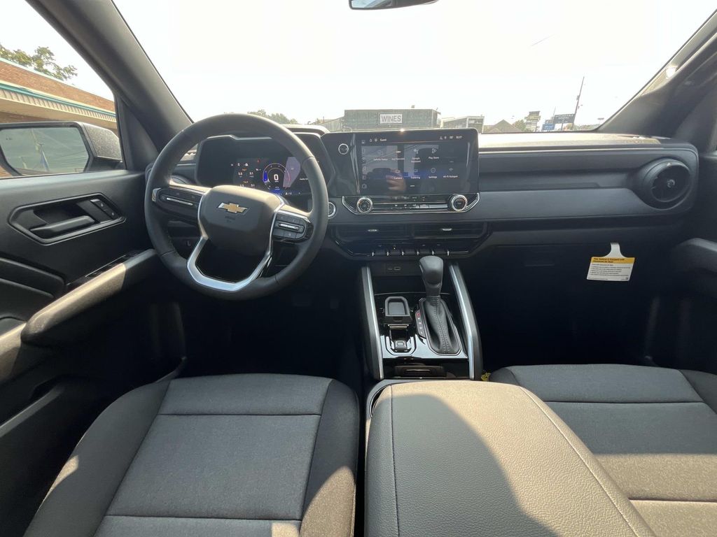 2026 Chevrolet Colorado Work Truck photo 13