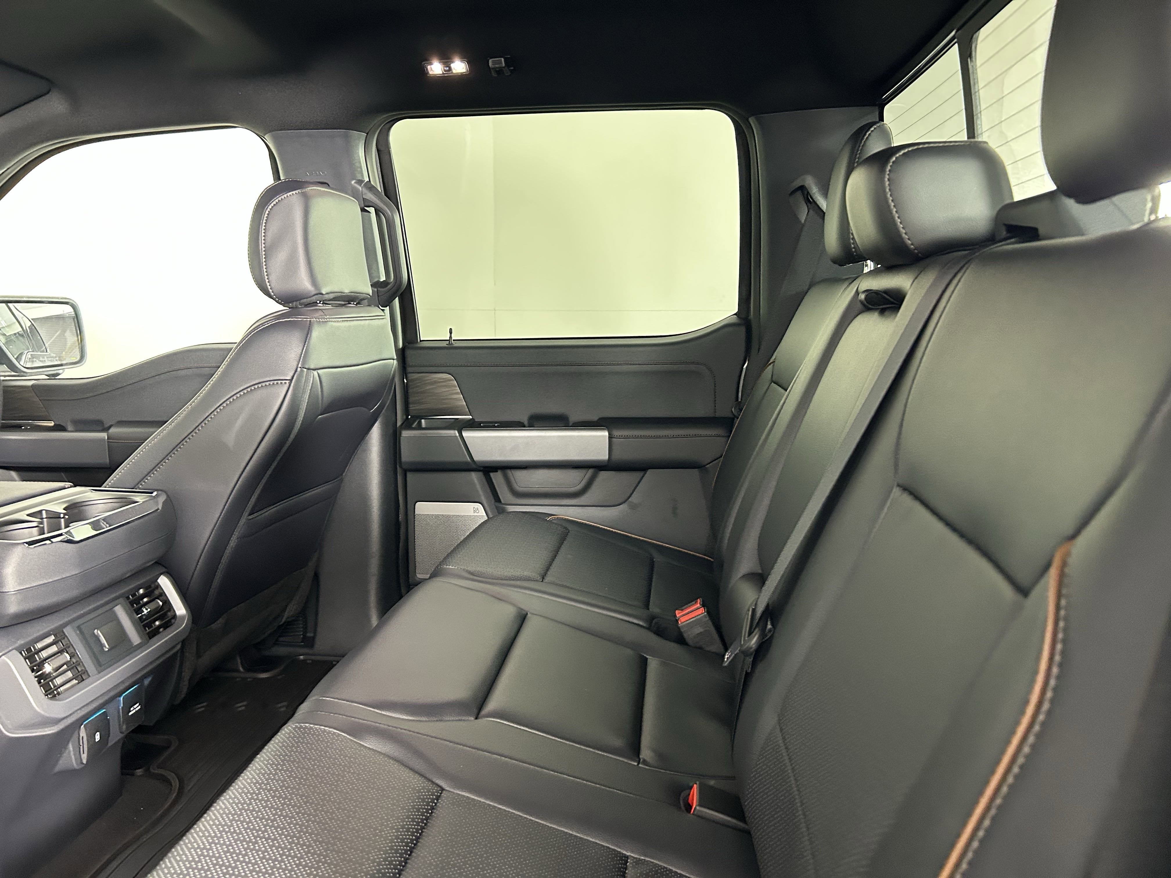 2025 Ford F-150 Lariat photo 15