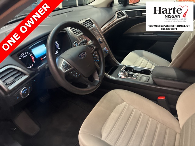 2019 Ford Fusion S photo 8