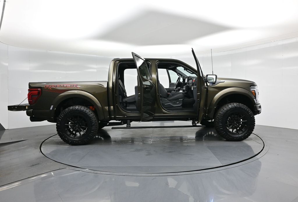 2025 Ford F-150 Raptor photo 2