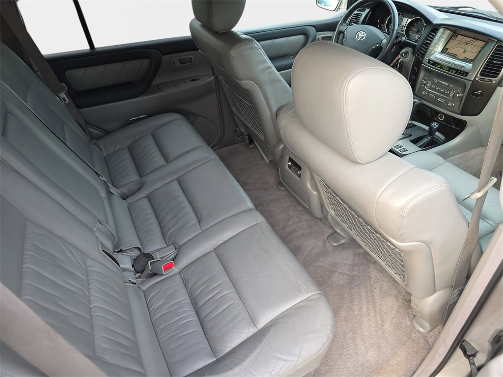 2006 Toyota Land Cruiser Base photo 9