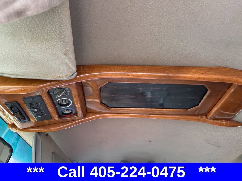 1996 Chevrolet Suburban 1500 photo 7
