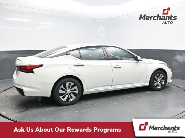 2021 Nissan Altima S's photo