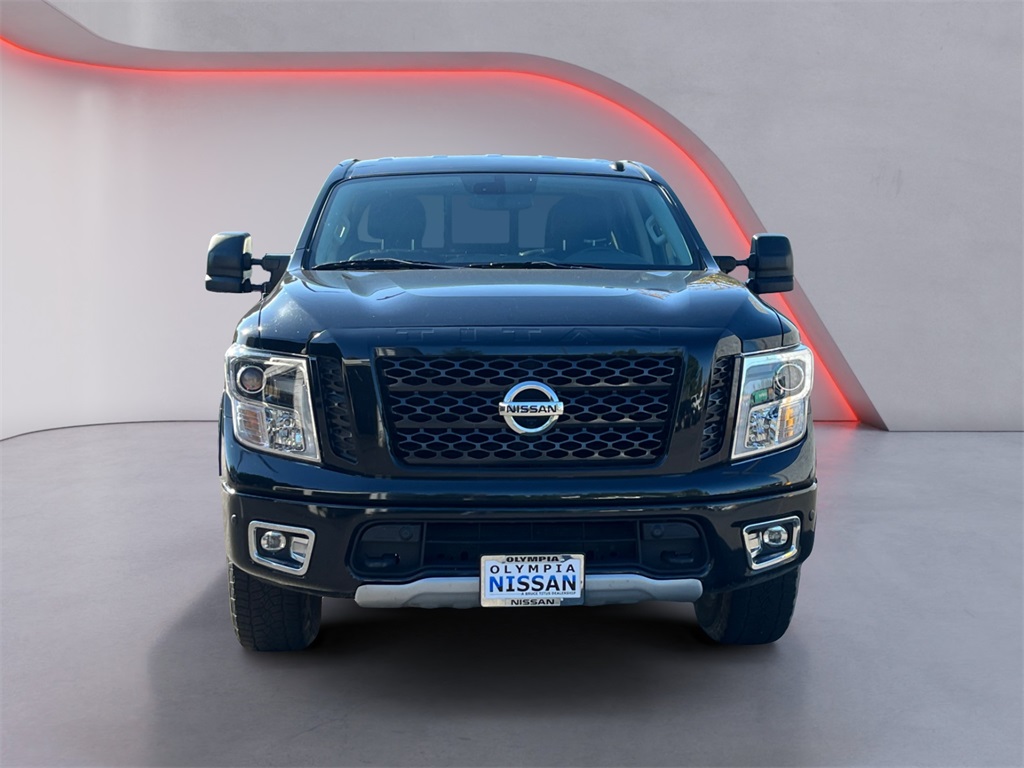 2018 Nissan Titan PRO-4X photo 8