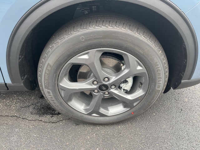 2026 Ford Escape Hybrid ST-Line Select photo 4