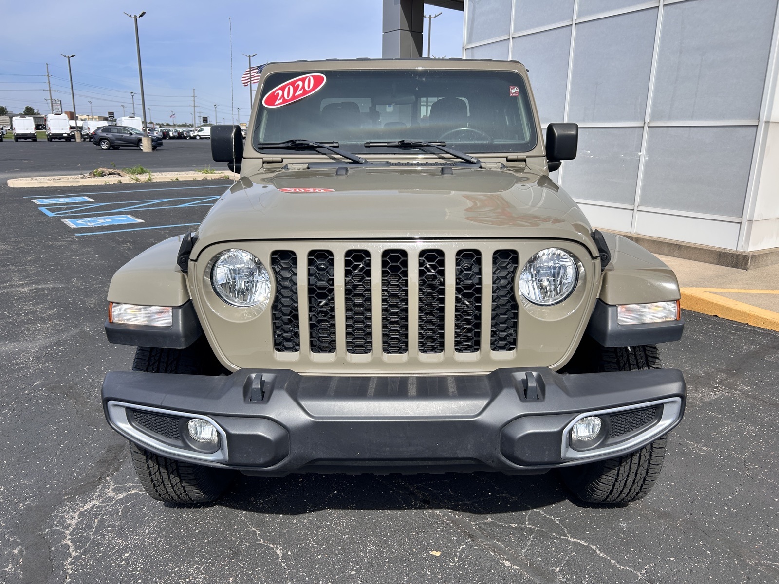 2020 Jeep Gladiator Sport photo 3