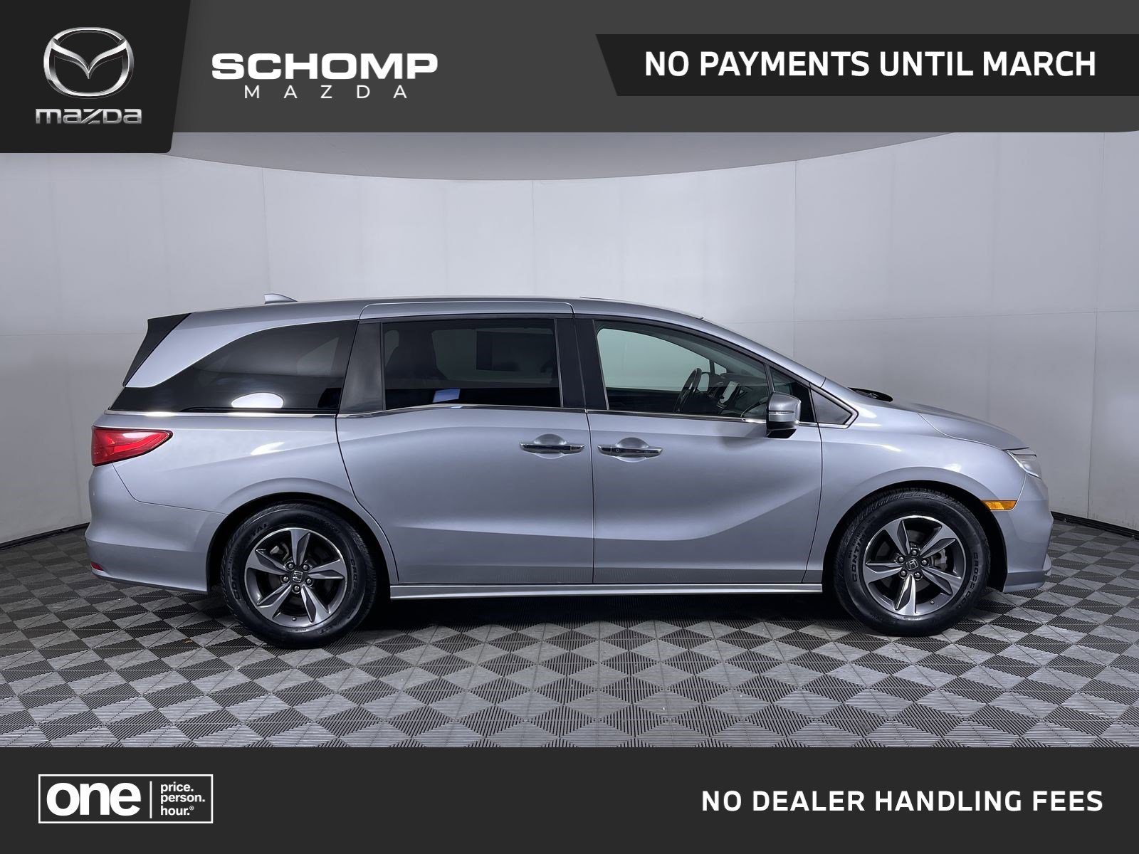 2019 Honda Odyssey Touring's photo