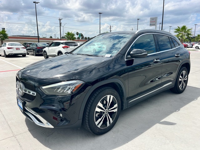 2025 Mercedes Benz GLA 250 photo 3