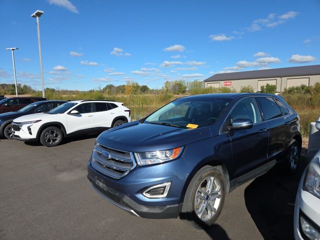 2018 Ford Edge Titanium photo 2