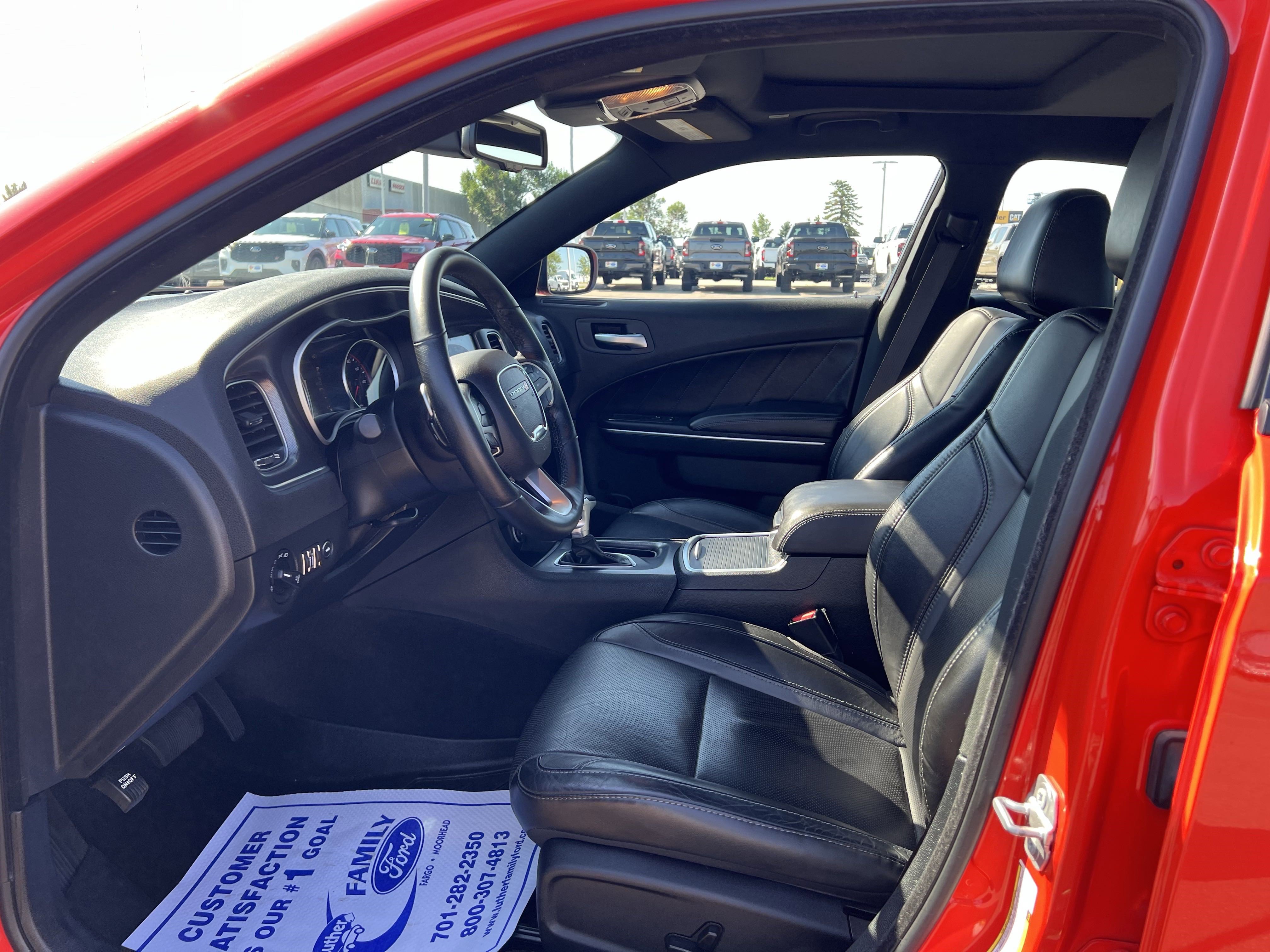 2018 Dodge Charger GT photo 14