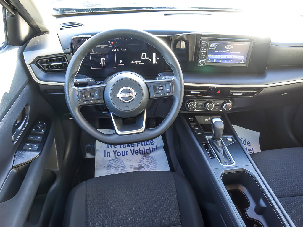 2025 NISSAN KICKS MPV - Image 9