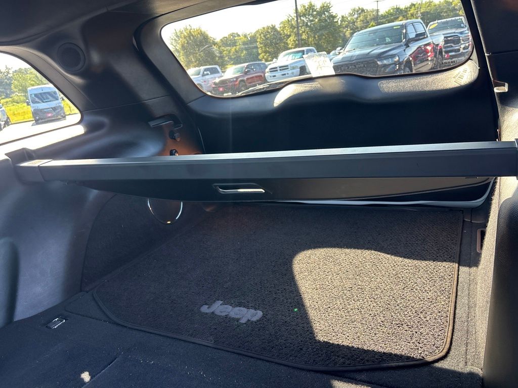 2019 Jeep Grand Cherokee Summit photo 37