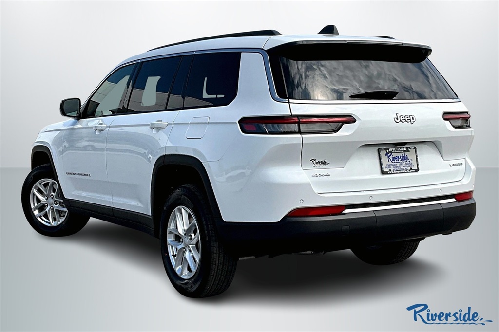 2025 Jeep Grand Cherokee Laredo X photo 3