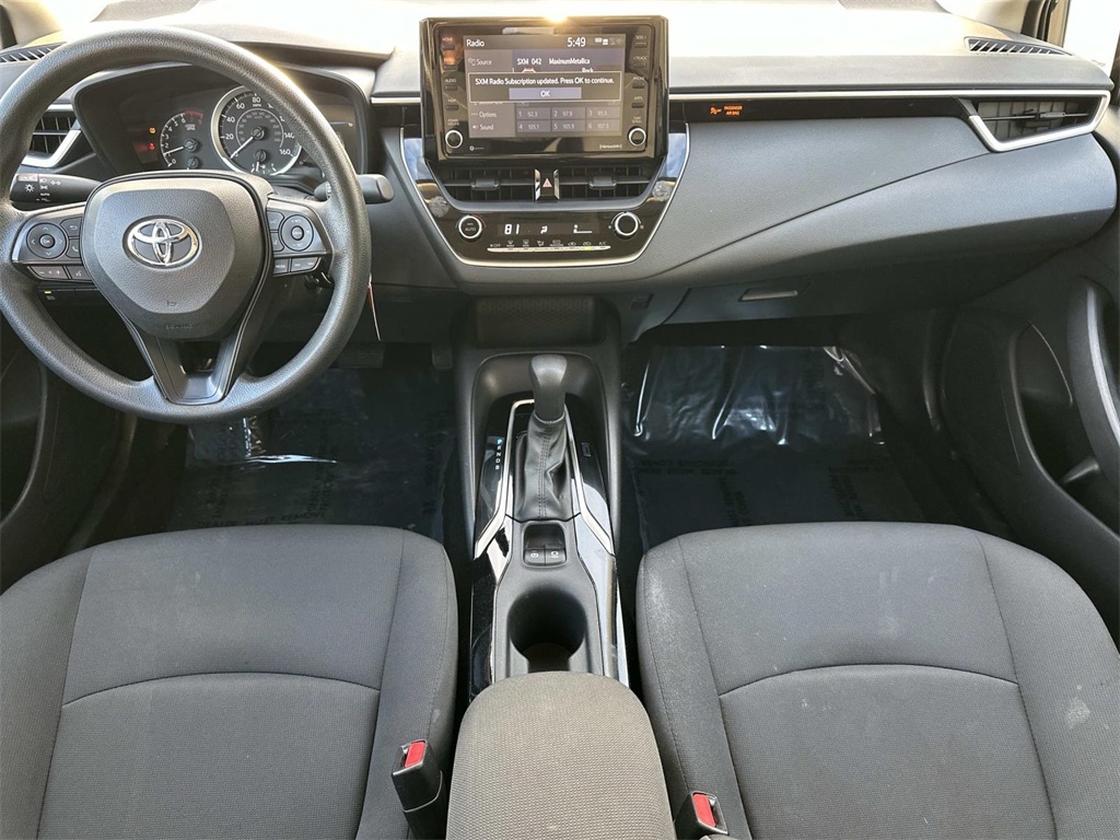 2022 Toyota Corolla LE photo 2