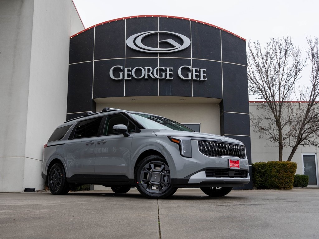2026 Kia Carnival EX's photo