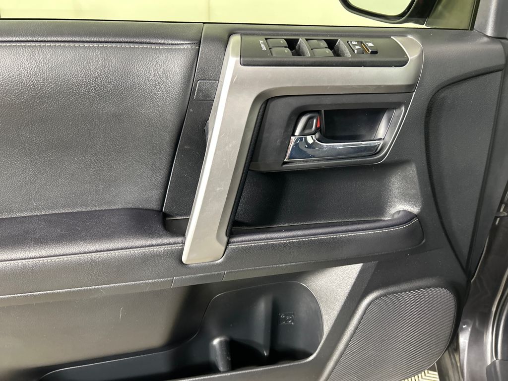 2023 Toyota 4Runner SR5 photo 20
