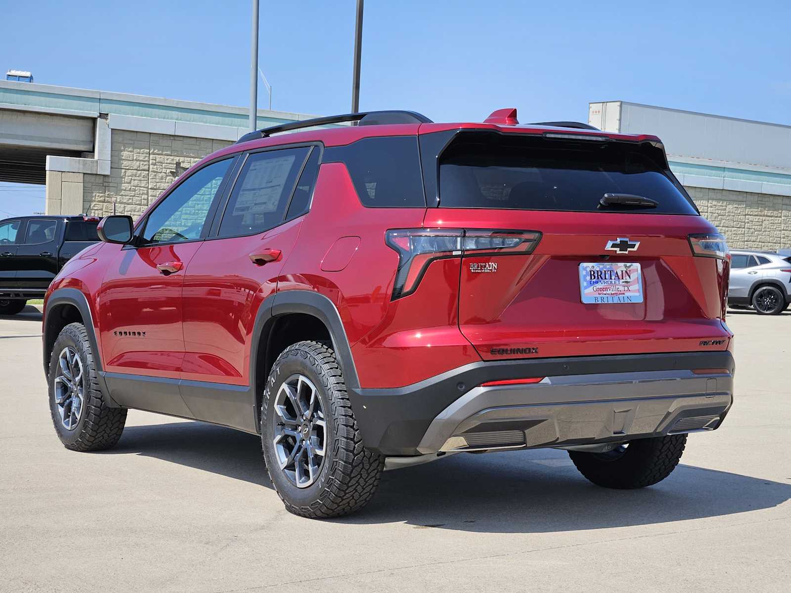 2026 Chevrolet Equinox ACTIV photo 2