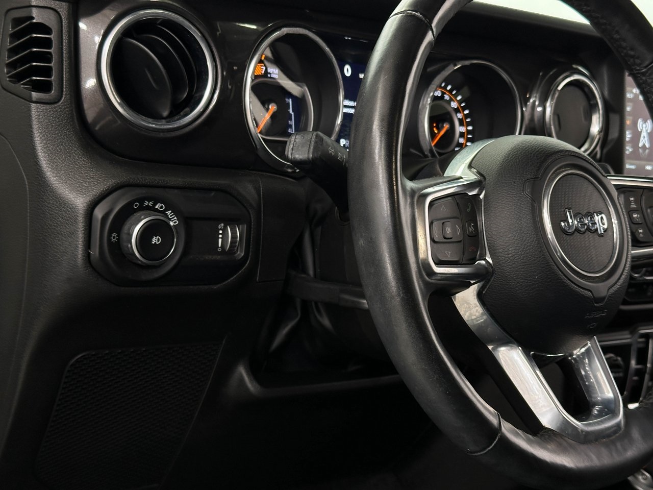2023 Jeep Wrangler Altitude photo 24