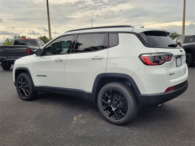 2025 Jeep Compass Latitude photo 5