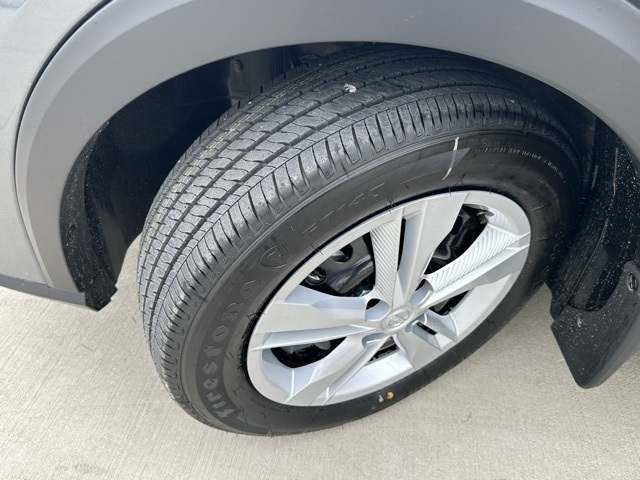 2025 Nissan Kicks Play S photo 32