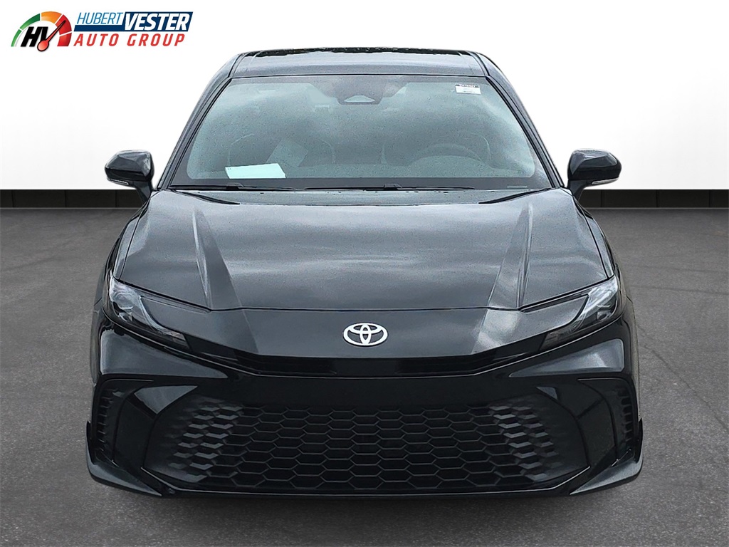 2025 Toyota Camry SE photo 2