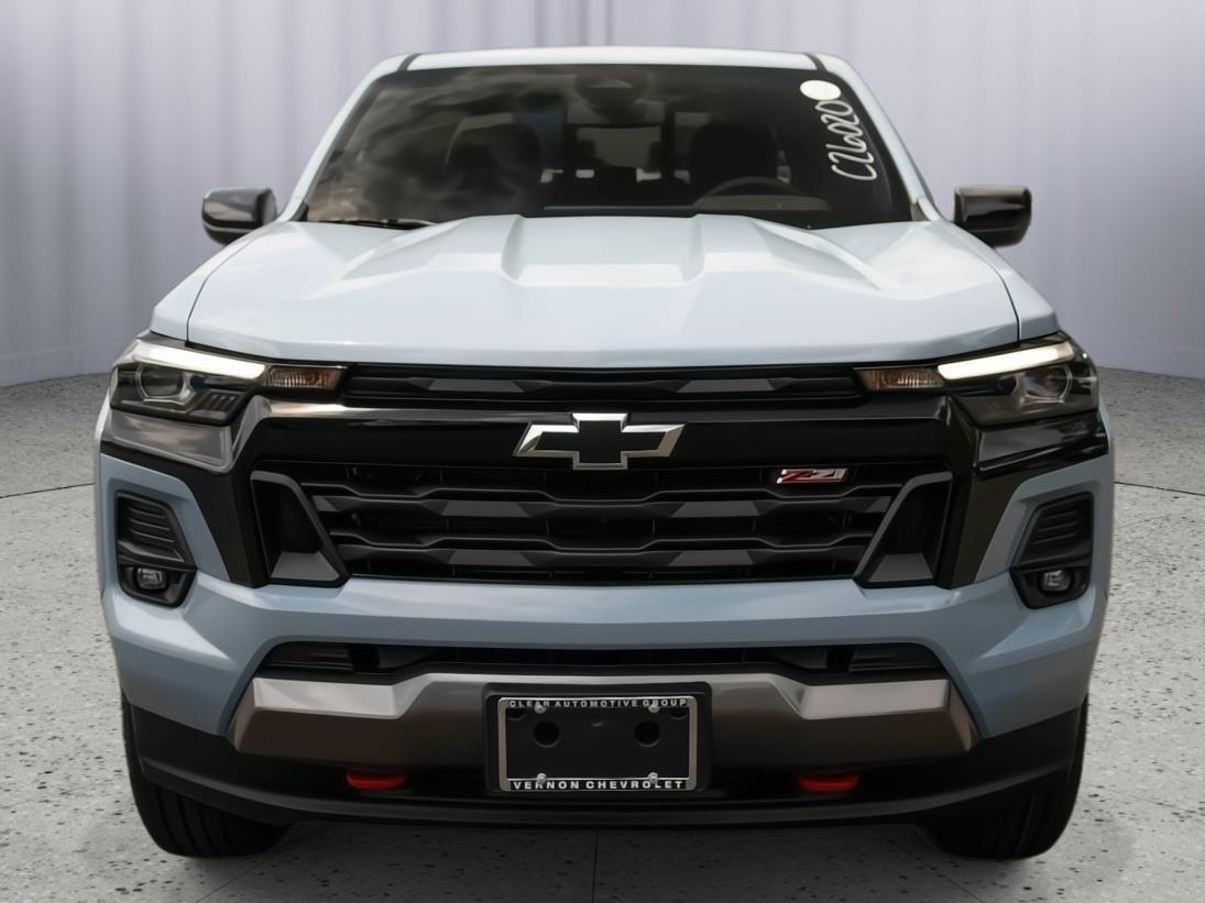 2026 Chevrolet Colorado Z71 photo 2