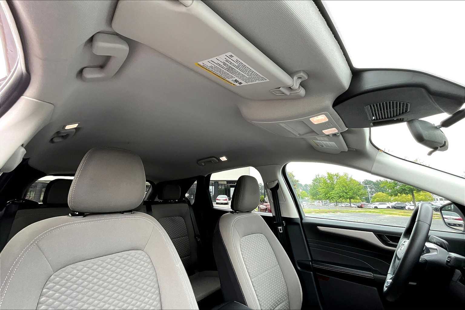 2022 Ford Escape SE photo 12