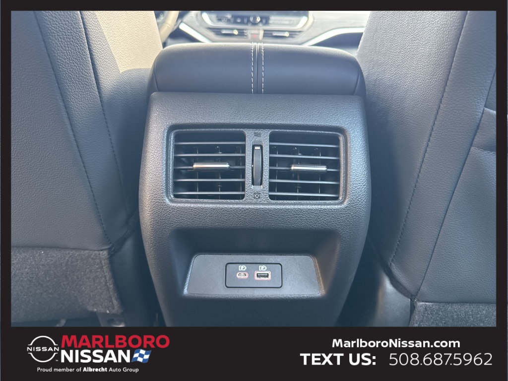 2025 Nissan Altima SL photo 15