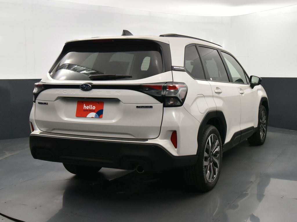 2025 Subaru Forester Touring photo 27