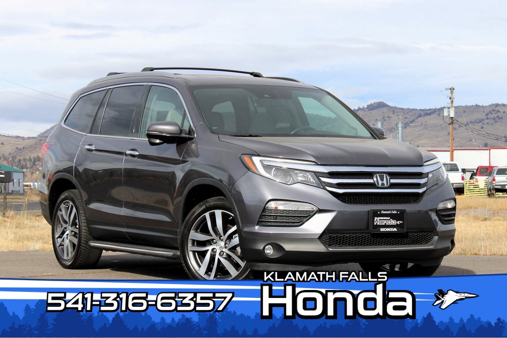 2017 Honda Pilot Touring's photo