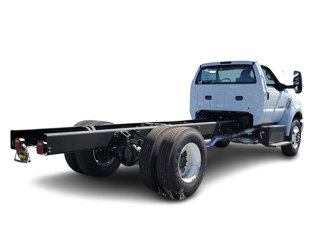 2024 Ford F-750 photo 4