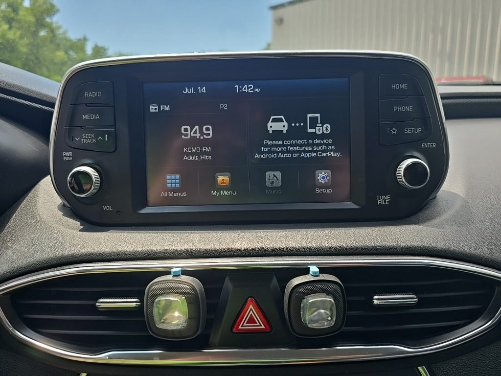 2019 Hyundai Santa Fe SE photo 18