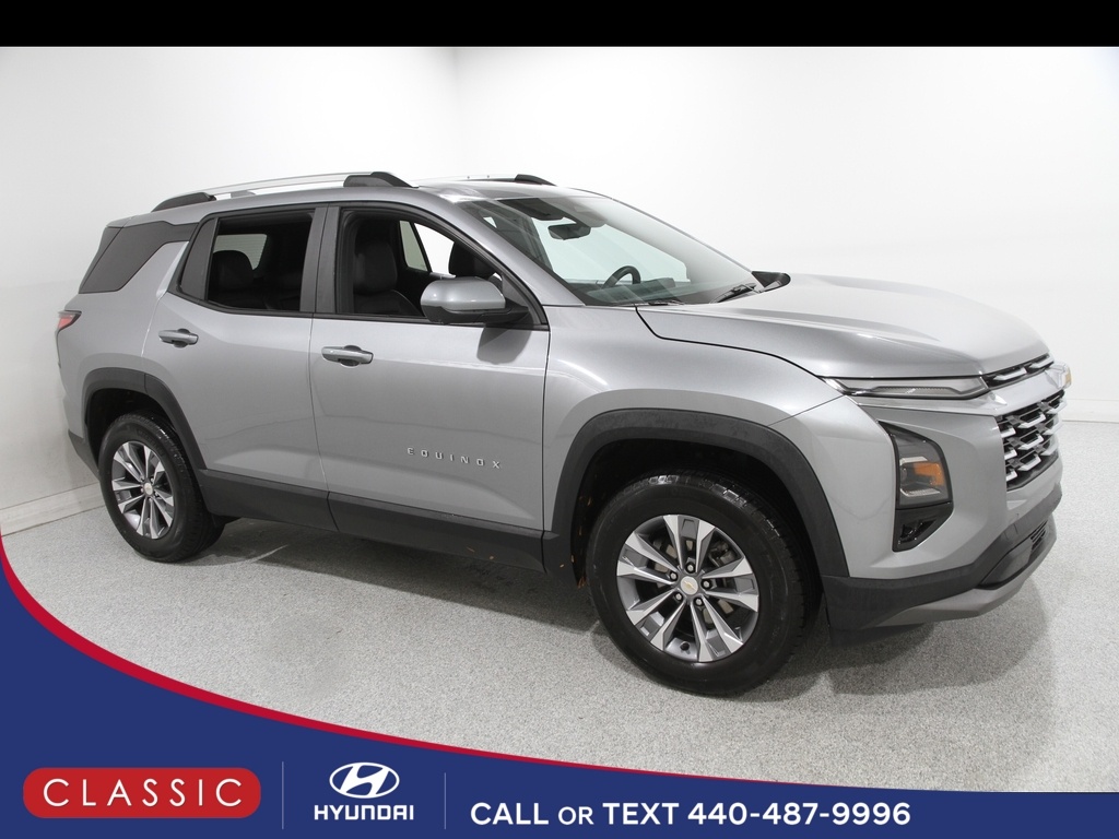 2025 Chevrolet Equinox LT's photo