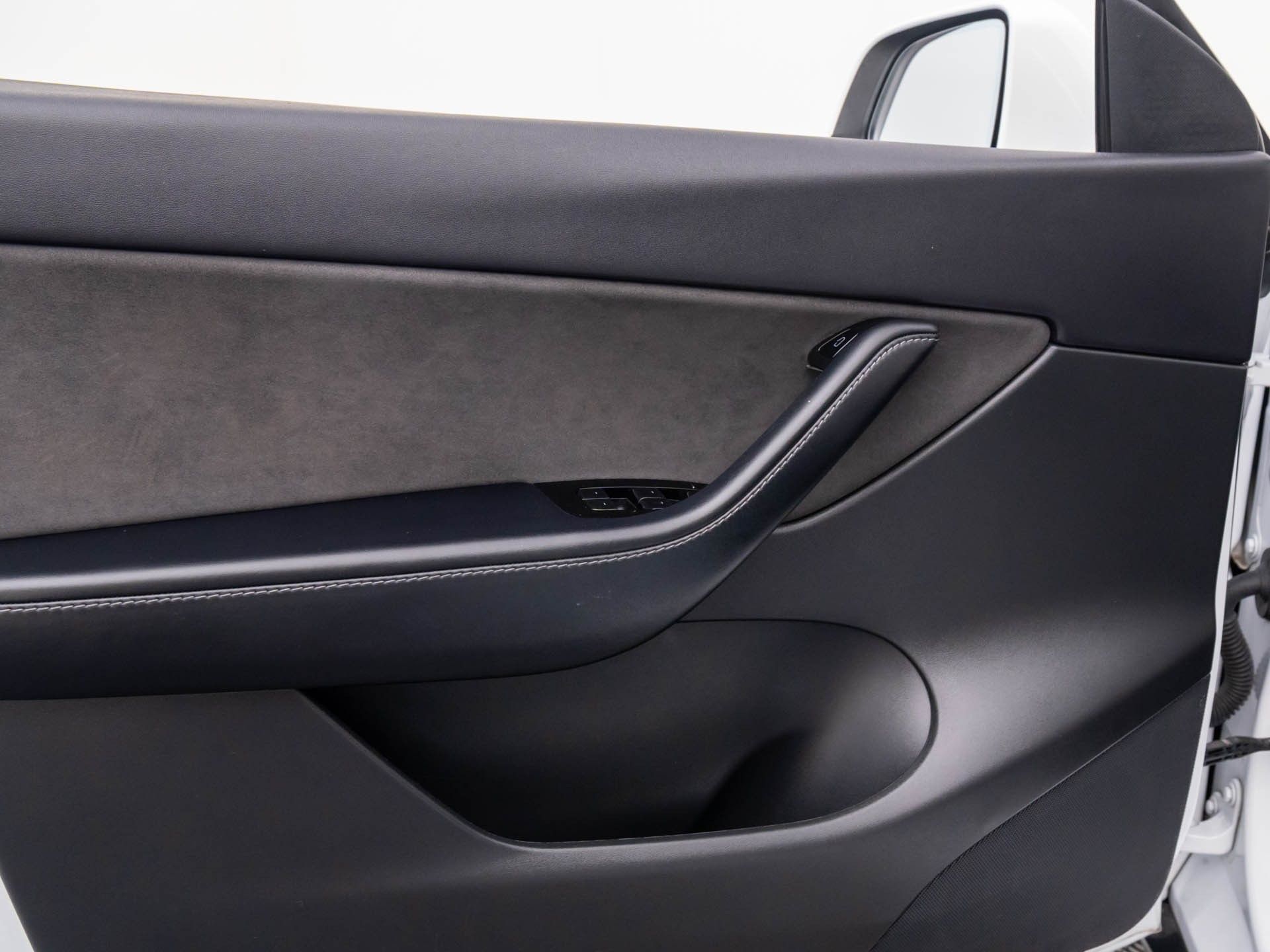 2021 Tesla Model Y Long Range photo 14