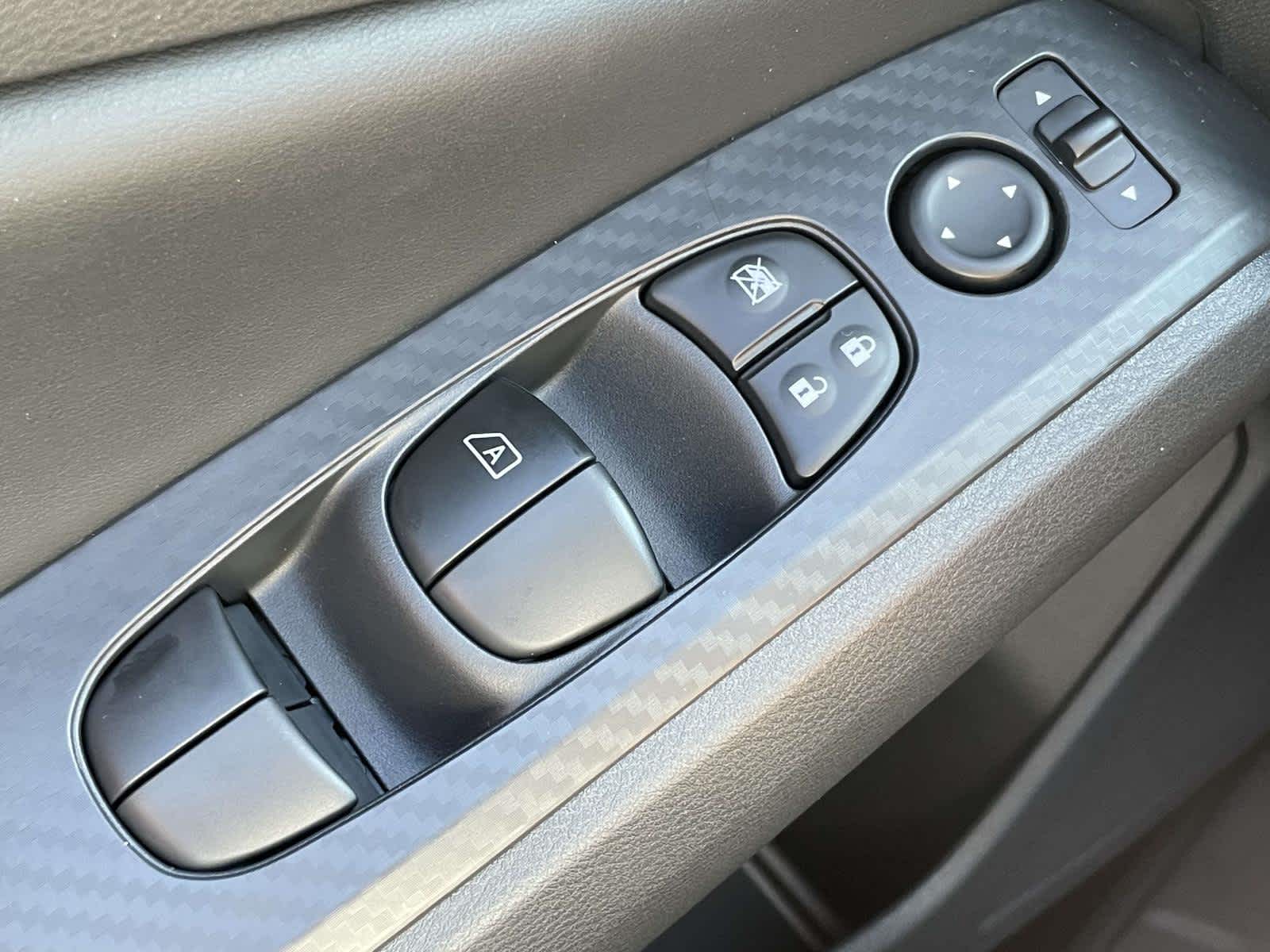 2025 Nissan Altima 2.5 SV photo 24